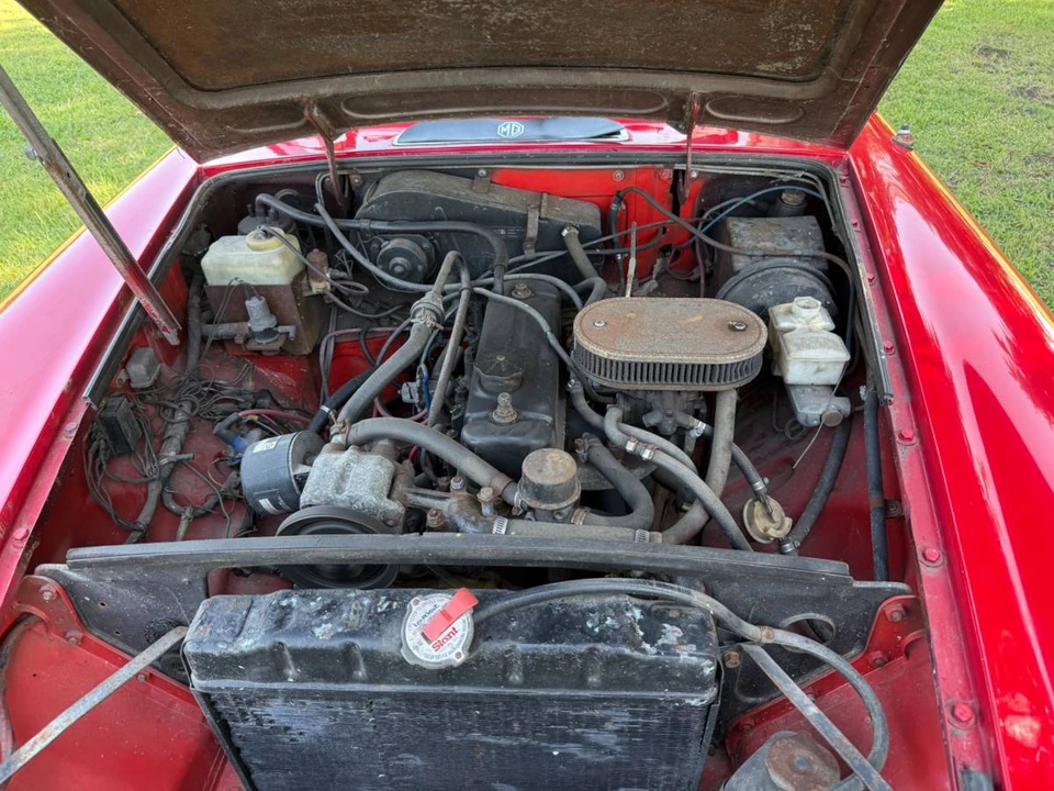 1975 MG MGB Roadster - Image 13 of 14