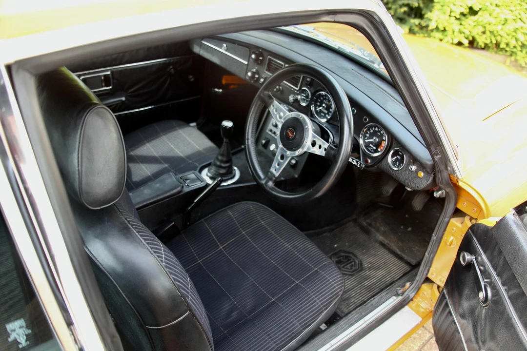 1975 MG MGB GT - Image 12 of 30