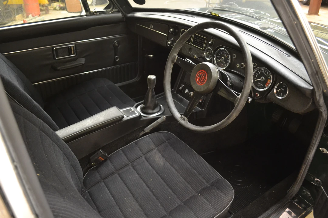 1975 MG MGB GT - Image 2 of 3