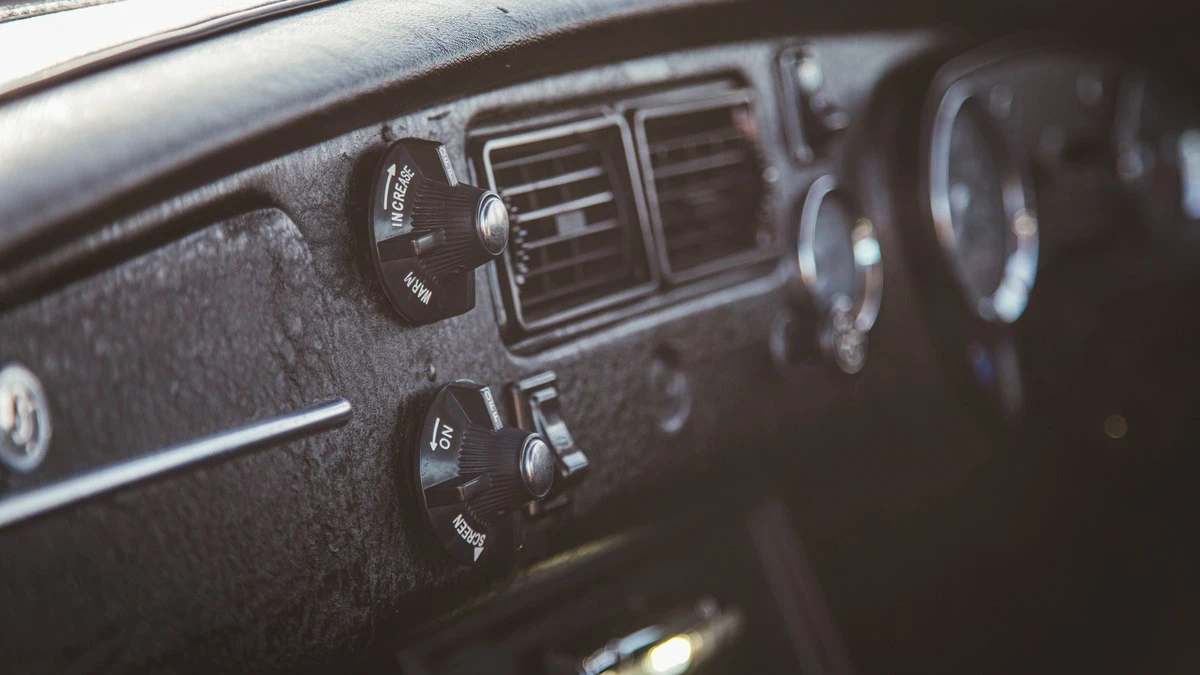 1975 MG MGB GT V8 - Image 23 of 30