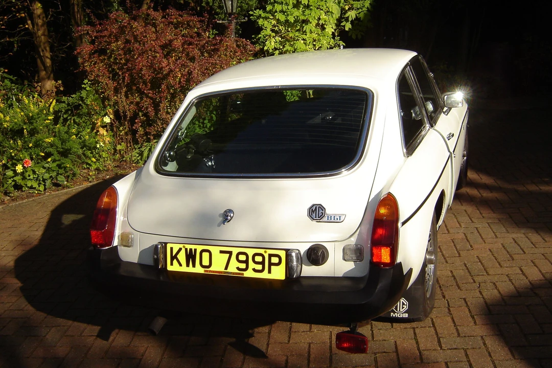 1975 MG MGB GT V8 - Image 2 of 3