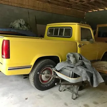 1975 International Harvester IH 200 3/4 Ton