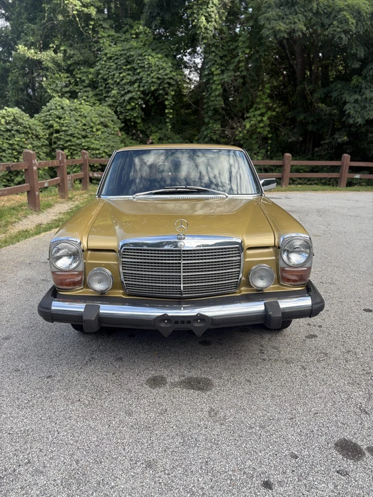 1975 Mercedes-Benz W114 & W115 - Image 27 of 31