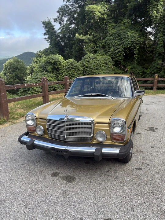 1975 Mercedes-Benz W114 & W115 - Image 26 of 31