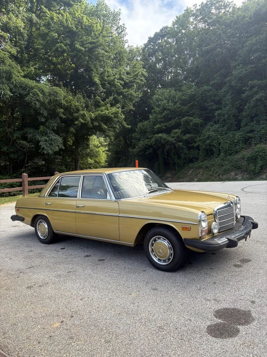 1975 Mercedes-Benz W114 & W115 - Image 29 of 31