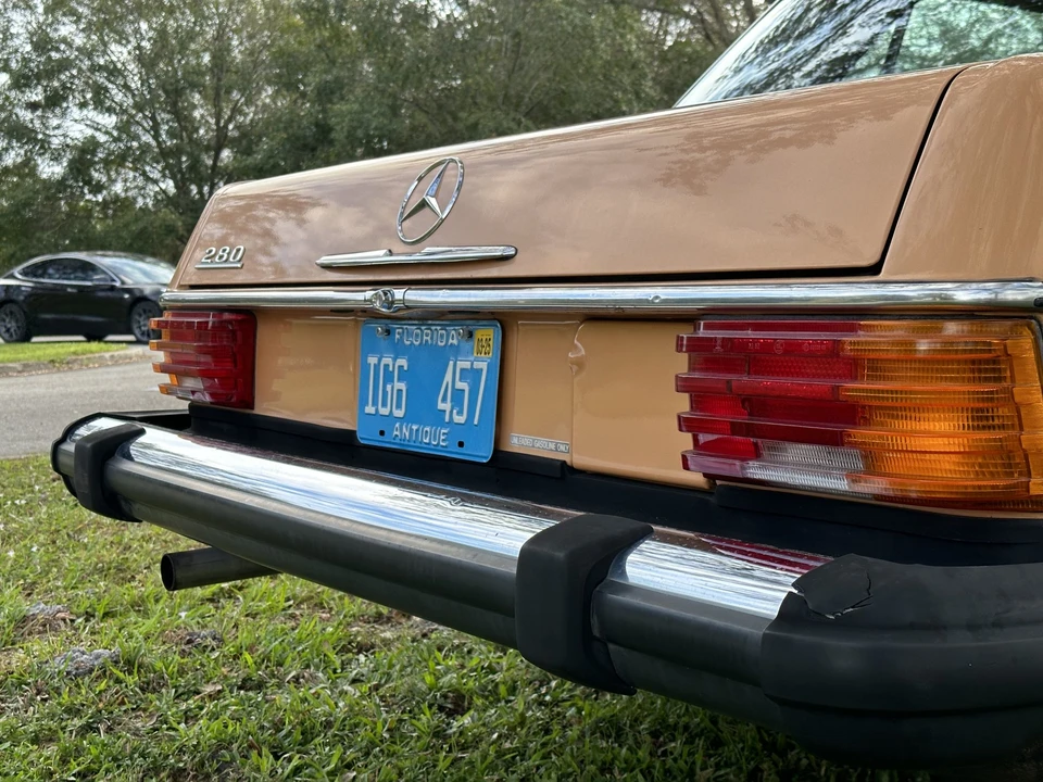 1975 Mercedes-Benz W114 & W115 - Image 24 of 31