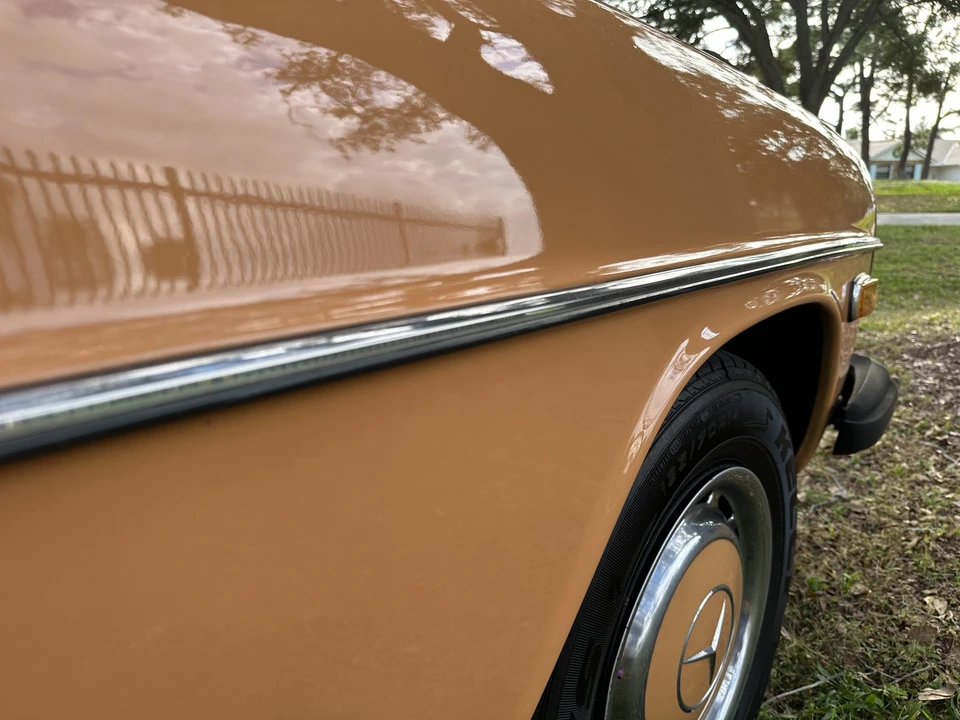 1975 Mercedes-Benz W114 & W115 - Image 21 of 31