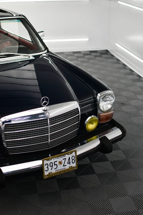 1975 Mercedes-Benz W114 & W115 - Image 29 of 31