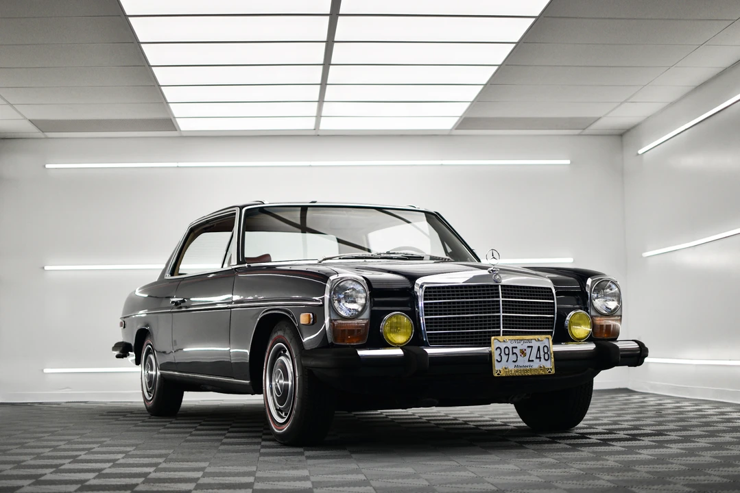 1975 Mercedes-Benz W114 & W115 - Image 4 of 31