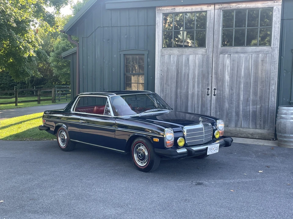 1975 Mercedes-Benz W114 & W115 - Image 2 of 31