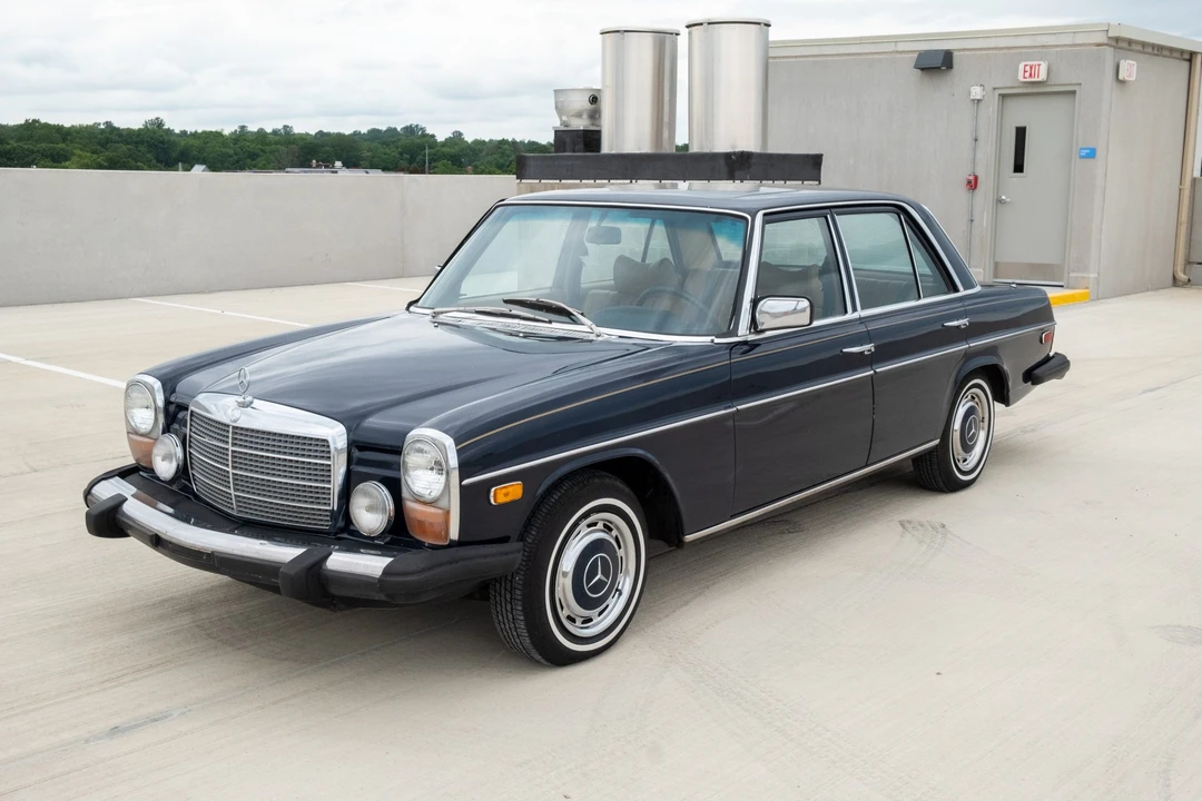 1975 Mercedes-Benz W114 & W115 - Image 3 of 31