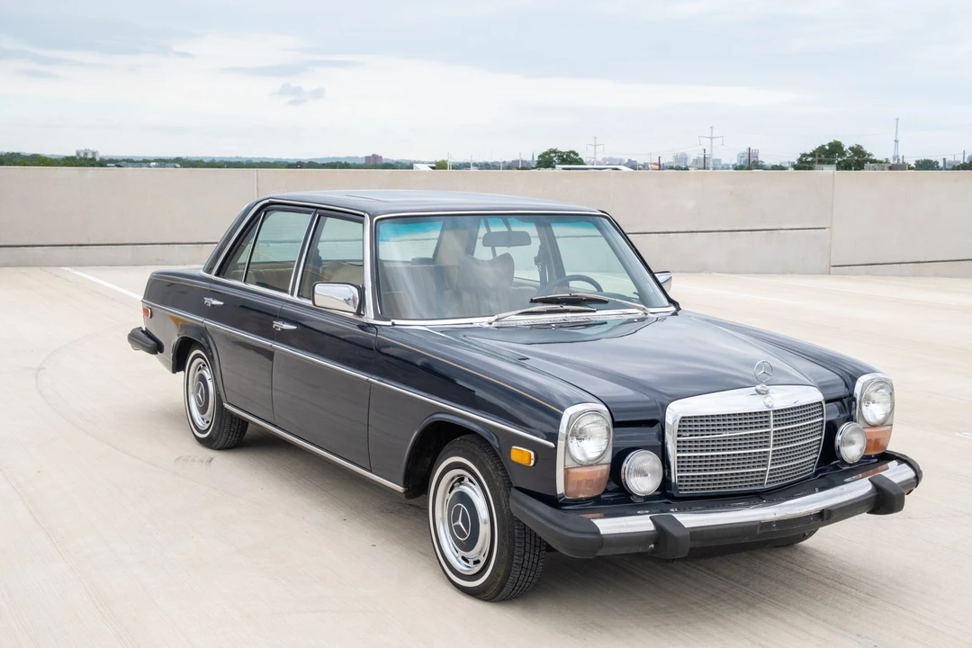 1975 Mercedes-Benz W114 & W115 - Image 13 of 31