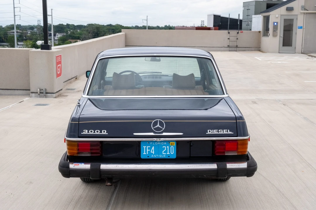 1975 Mercedes-Benz W114 & W115 - Image 8 of 31