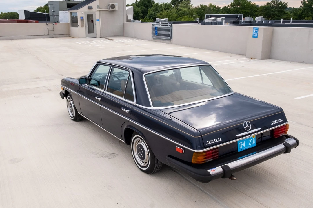 1975 Mercedes-Benz W114 & W115 - Image 5 of 31