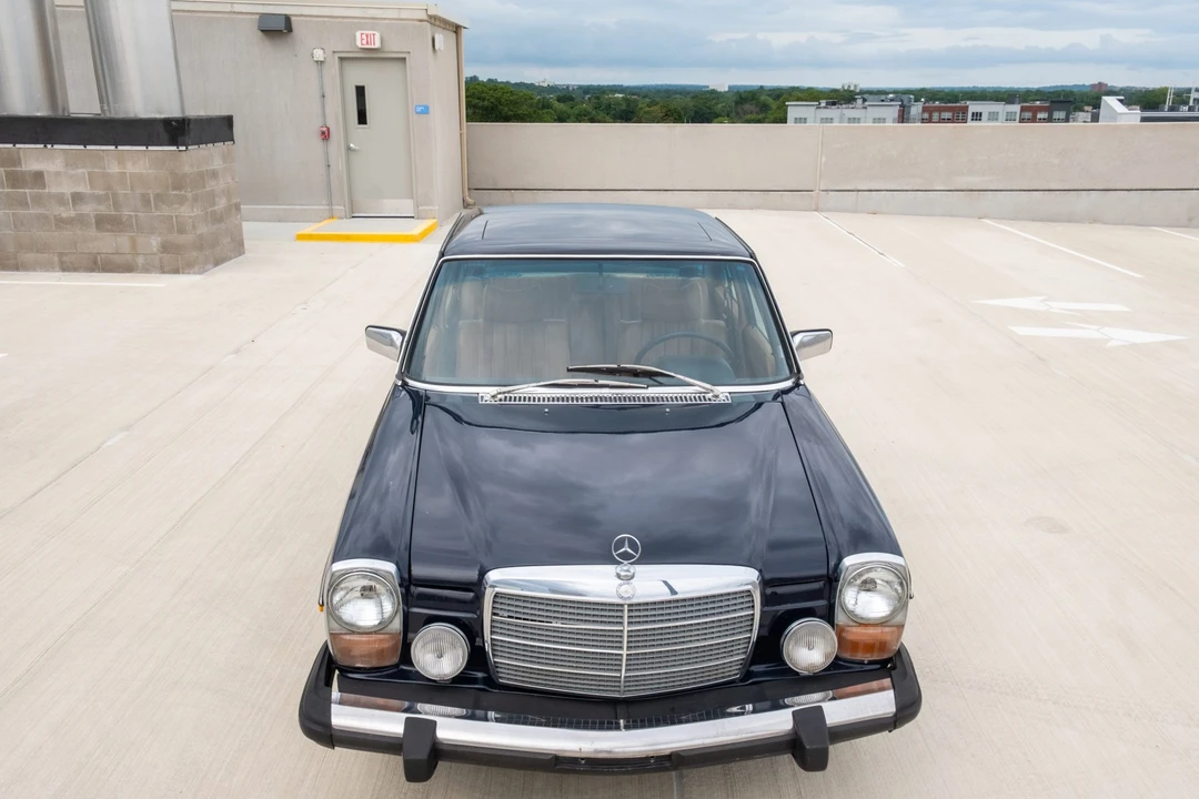 1975 Mercedes-Benz W114 & W115 - Image 14 of 31