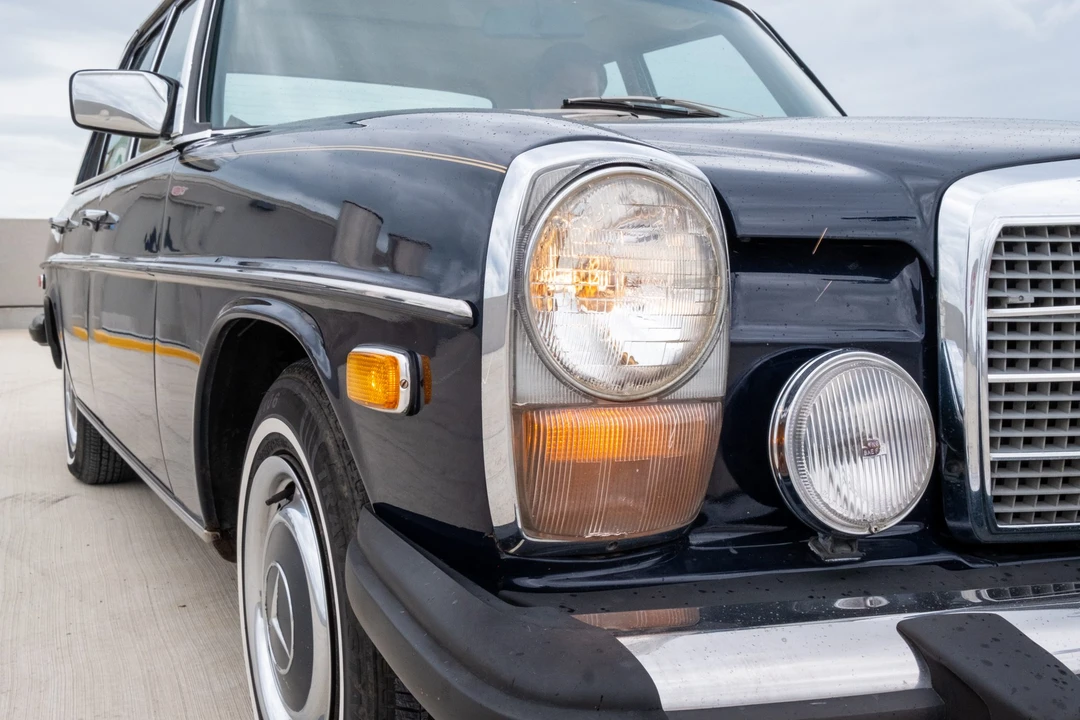 1975 Mercedes-Benz W114 & W115 - Image 19 of 31