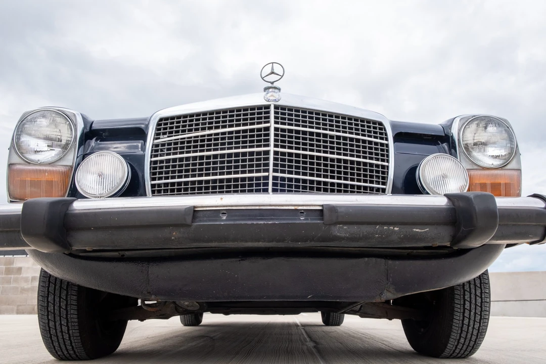 1975 Mercedes-Benz W114 & W115 - Image 16 of 31