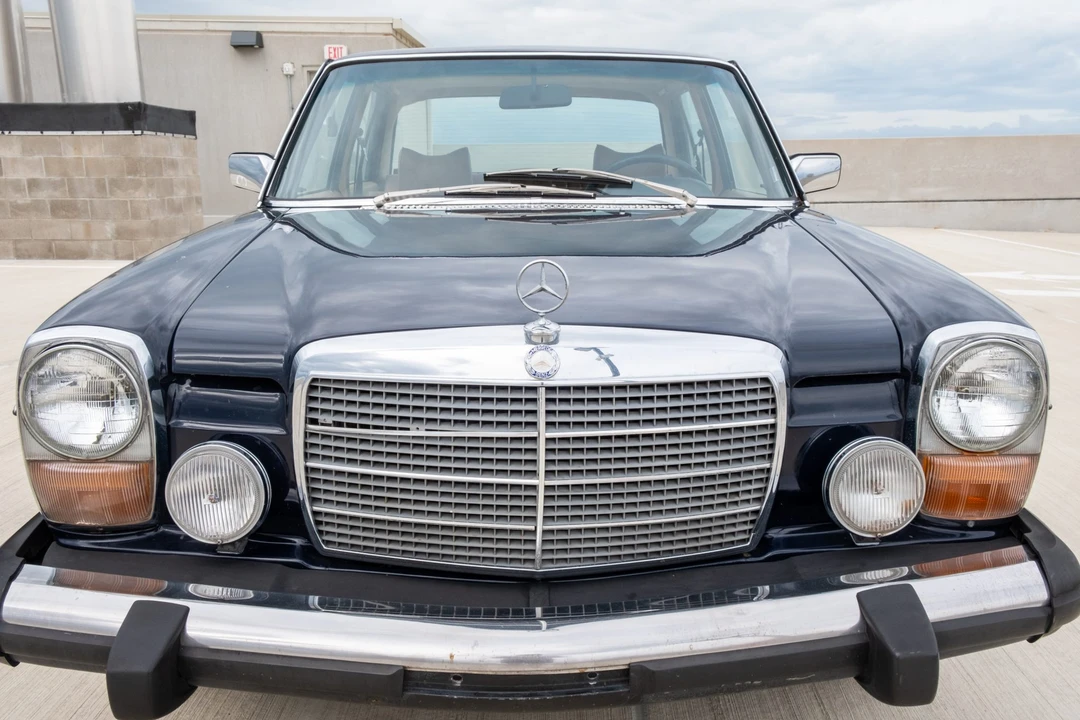 1975 Mercedes-Benz W114 & W115 - Image 17 of 31