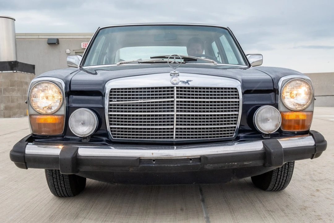 1975 Mercedes-Benz W114 & W115 - Image 18 of 31
