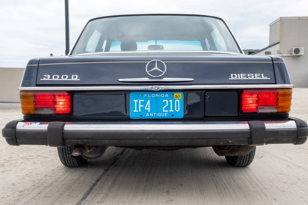 1975 Mercedes-Benz W114 & W115 - Image 23 of 31
