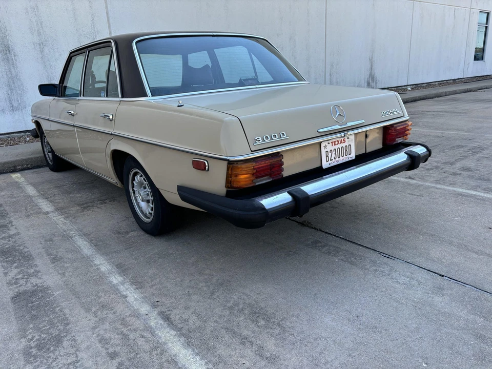 1975 Mercedes-Benz W114 & W115 - Image 17 of 31
