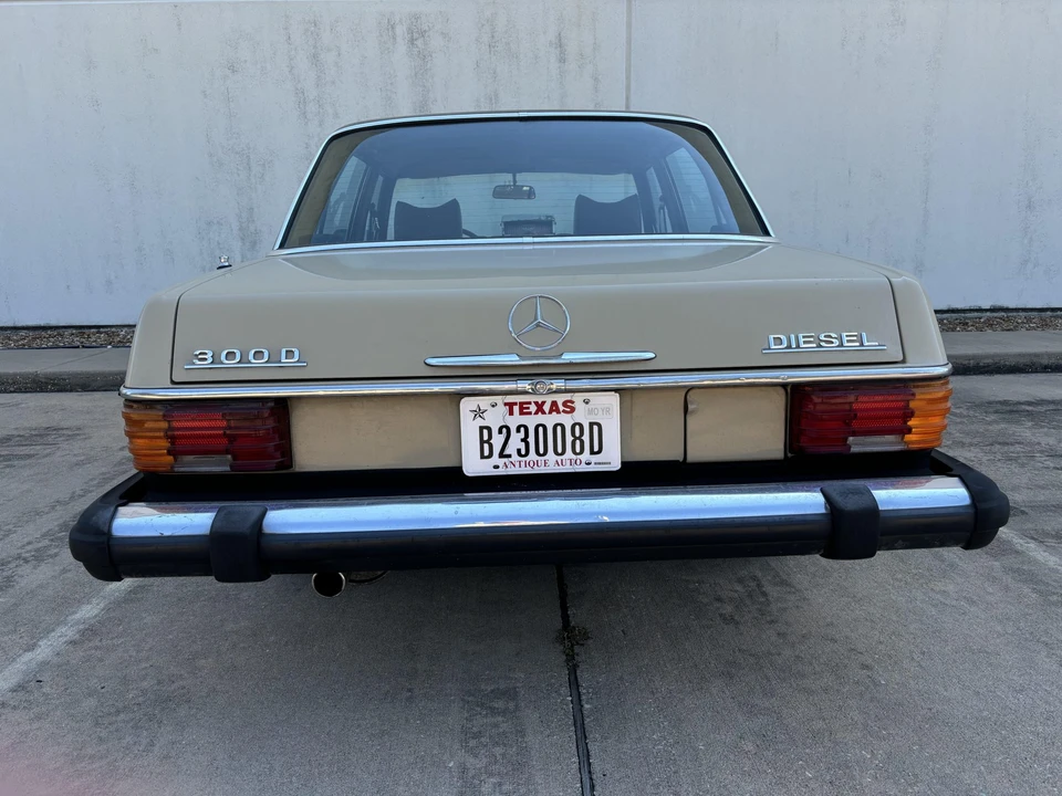 1975 Mercedes-Benz W114 & W115 - Image 15 of 31