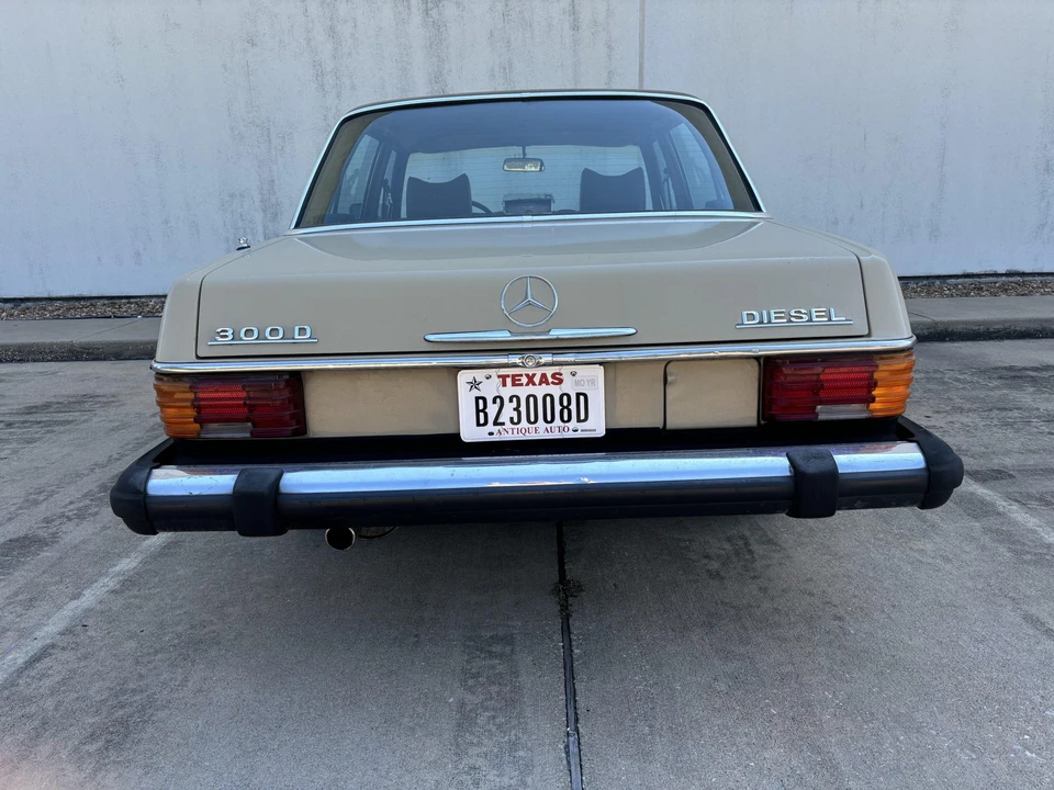 1975 Mercedes-Benz W114 & W115 - Image 16 of 31