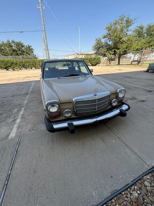 1975 Mercedes-Benz W114 & W115 - Image 6 of 31