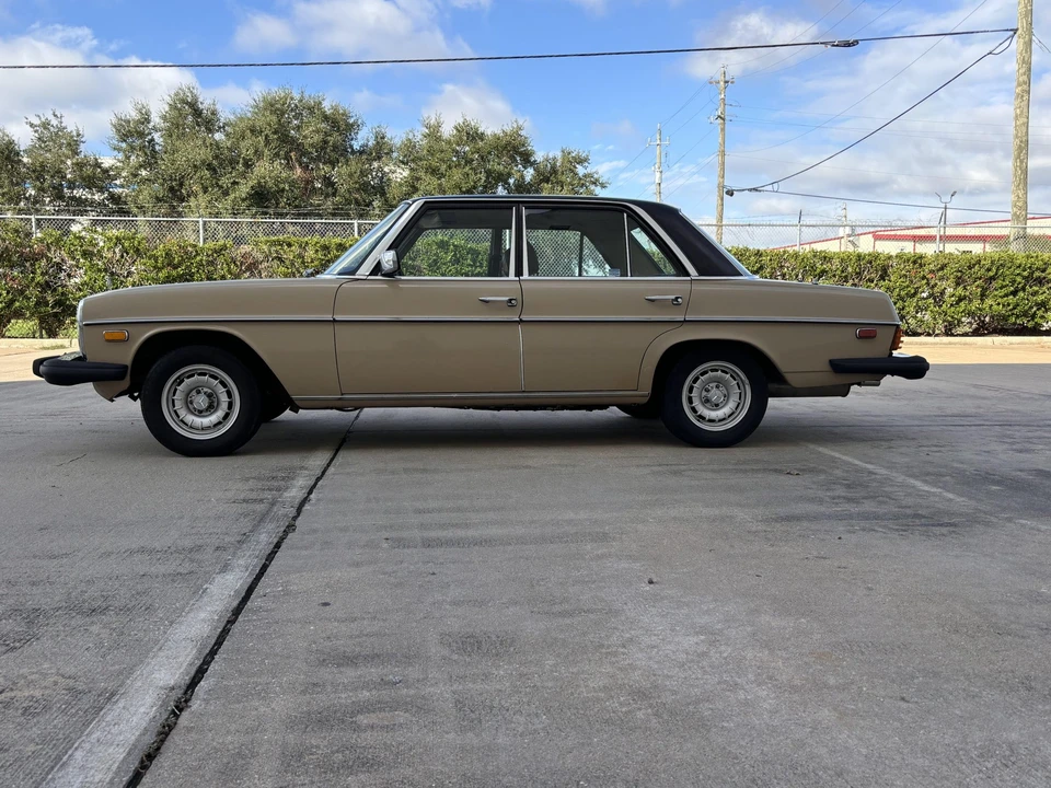 1975 Mercedes-Benz W114 & W115 - Image 20 of 31