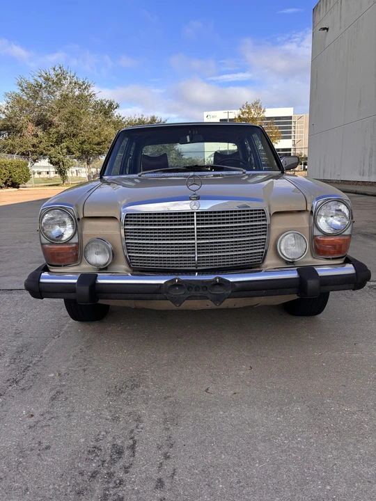 1975 Mercedes-Benz W114 & W115 - Image 3 of 31