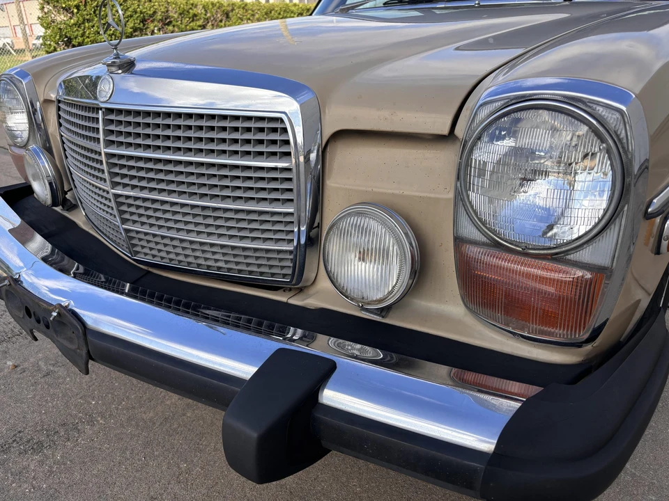1975 Mercedes-Benz W114 & W115 - Image 27 of 31