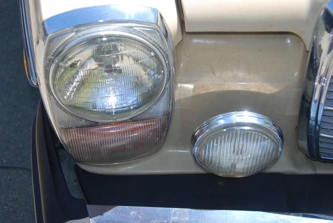 1975 Mercedes-Benz W114 & W115 - Image 29 of 31