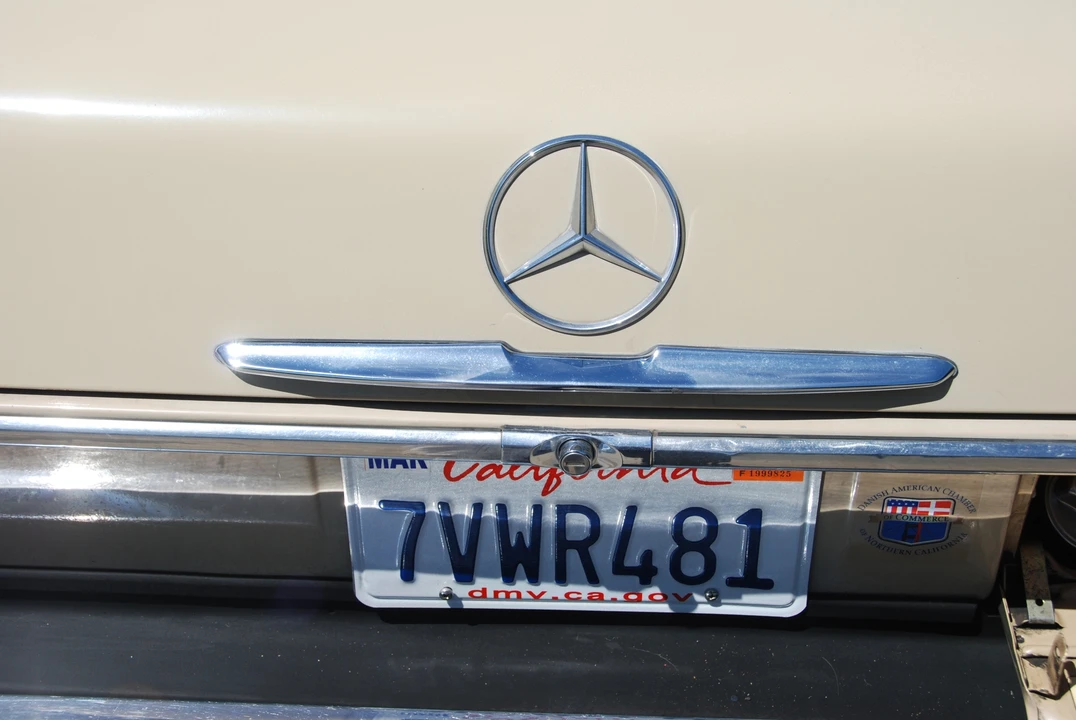 1975 Mercedes-Benz W114 & W115 - Image 20 of 31