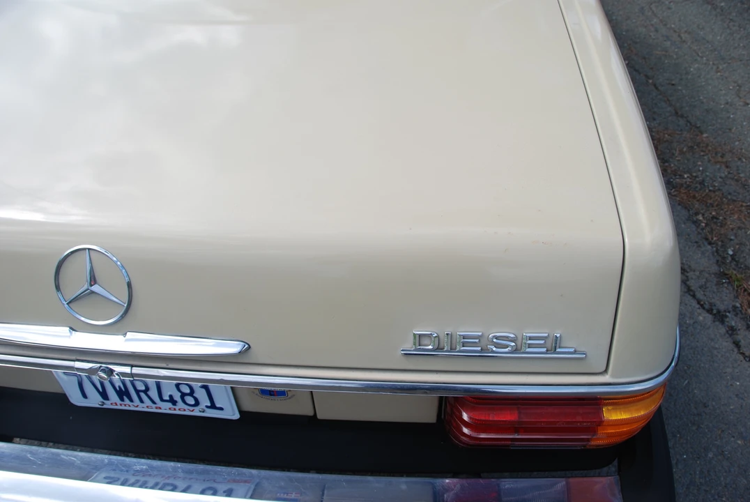 1975 Mercedes-Benz W114 & W115 - Image 19 of 31