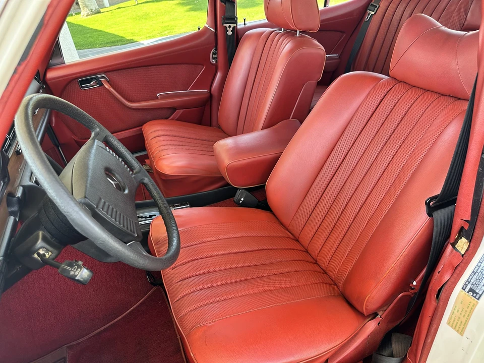 1975 Mercedes-Benz W116 S-Class - Image 28 of 31
