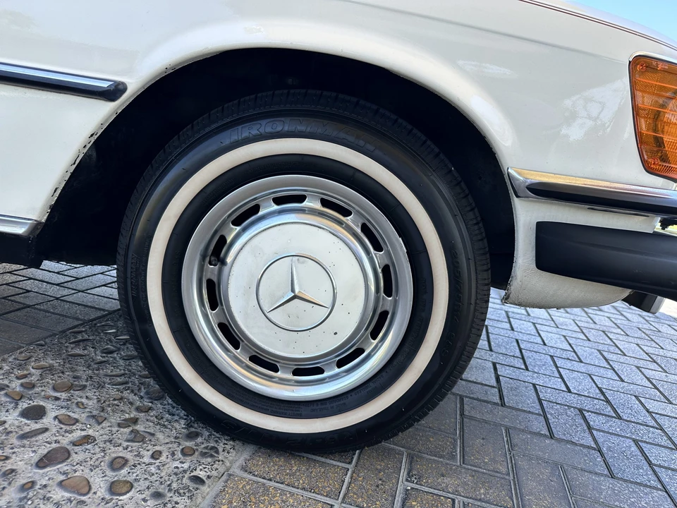 1975 Mercedes-Benz W116 S-Class - Image 27 of 31