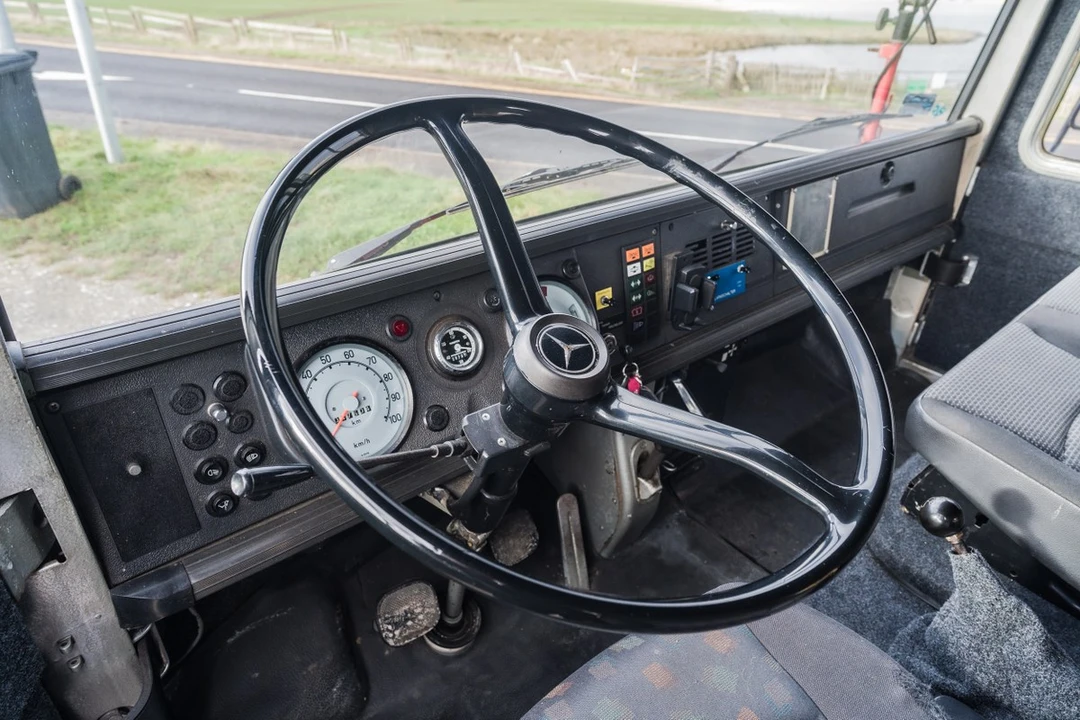 1975 Mercedes-Benz - Image 29 of 30