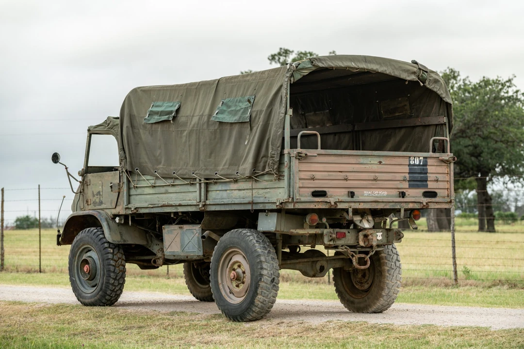 1975 Mercedes-Benz Unimog - Image 7 of 31