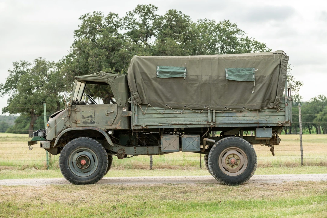 1975 Mercedes-Benz Unimog - Image 8 of 31