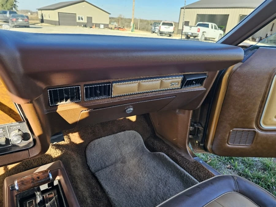 1975 Mercury Cougar 3rd Gen - Image 10 of 19