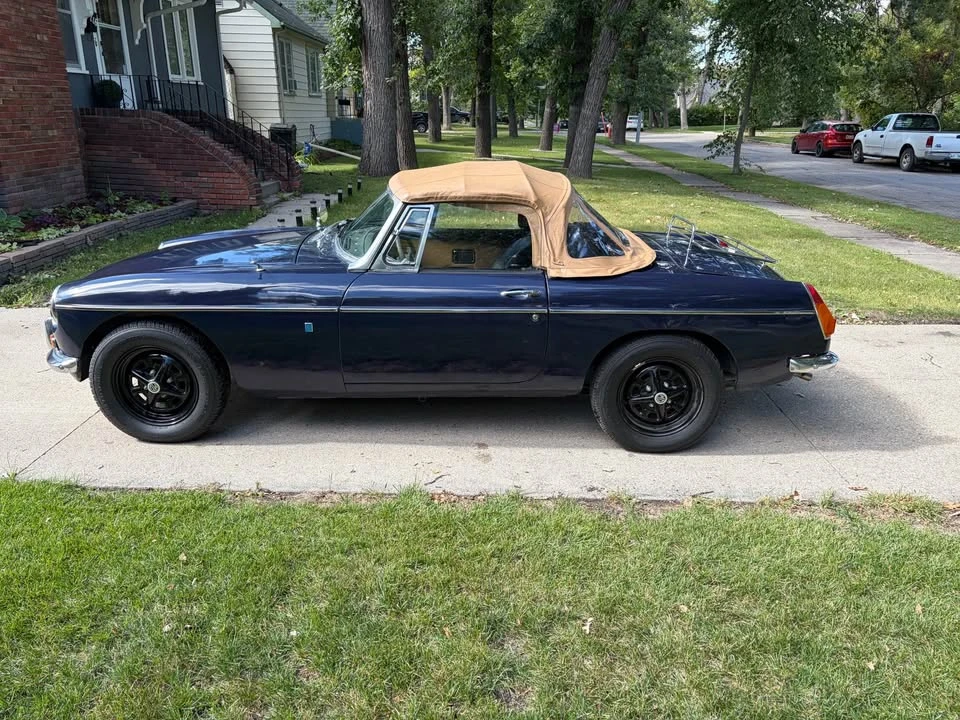 1975 MG MGB Roadster - Image 4 of 9