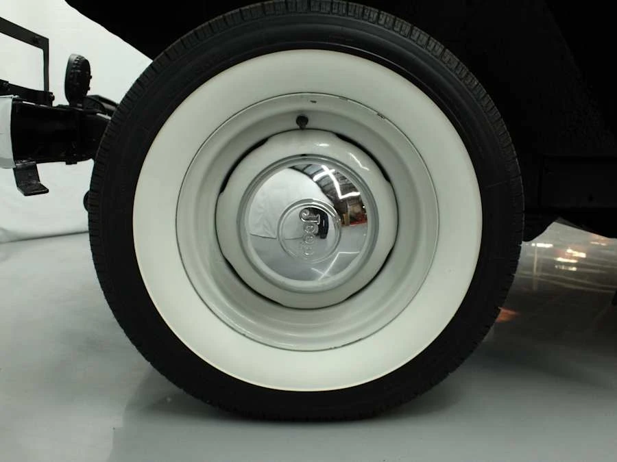 1975 Mitsubishi - Image 12 of 31