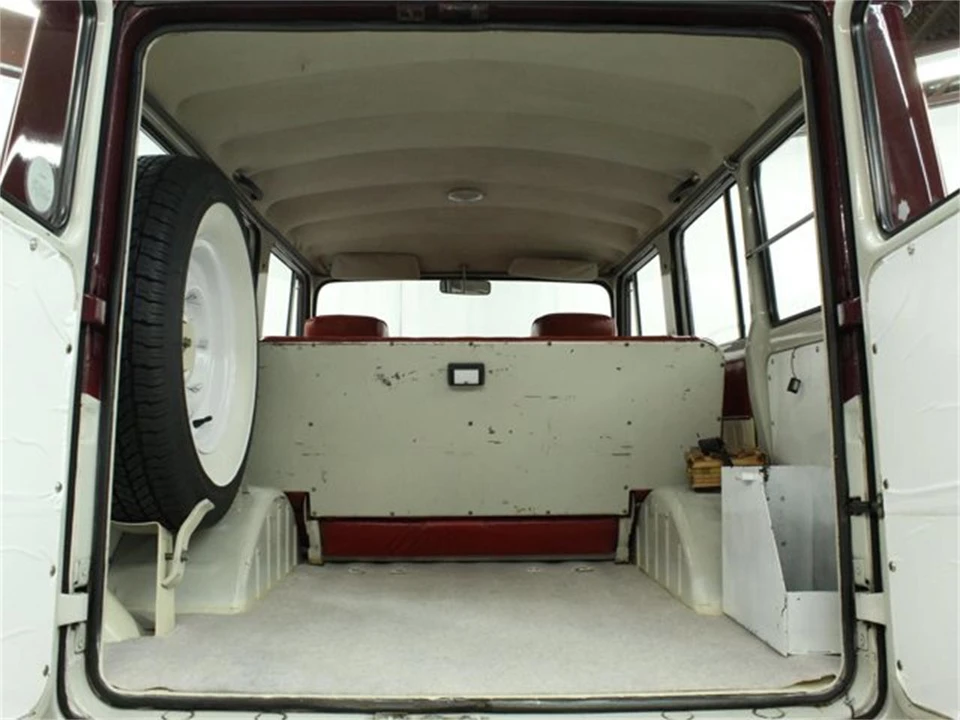 1975 Mitsubishi - Image 28 of 31