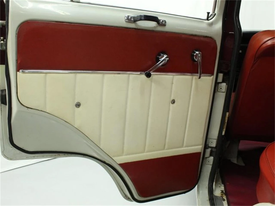 1975 Mitsubishi - Image 22 of 31