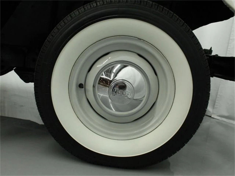 1975 Mitsubishi - Image 31 of 31