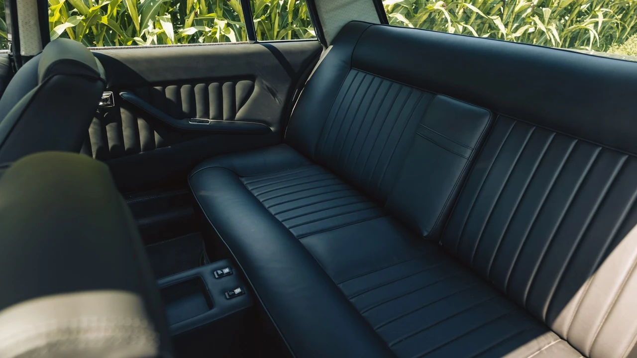 1975 Monteverdi - Image 9 of 31