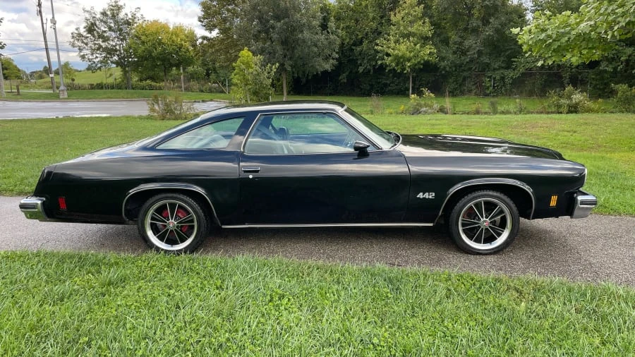 1975 Oldsmobile 442 3rd Gen - Image 2 of 24