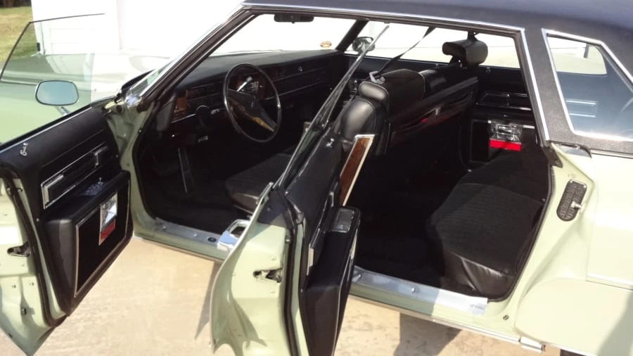 1975 Oldsmobile 98 - Image 4 of 8