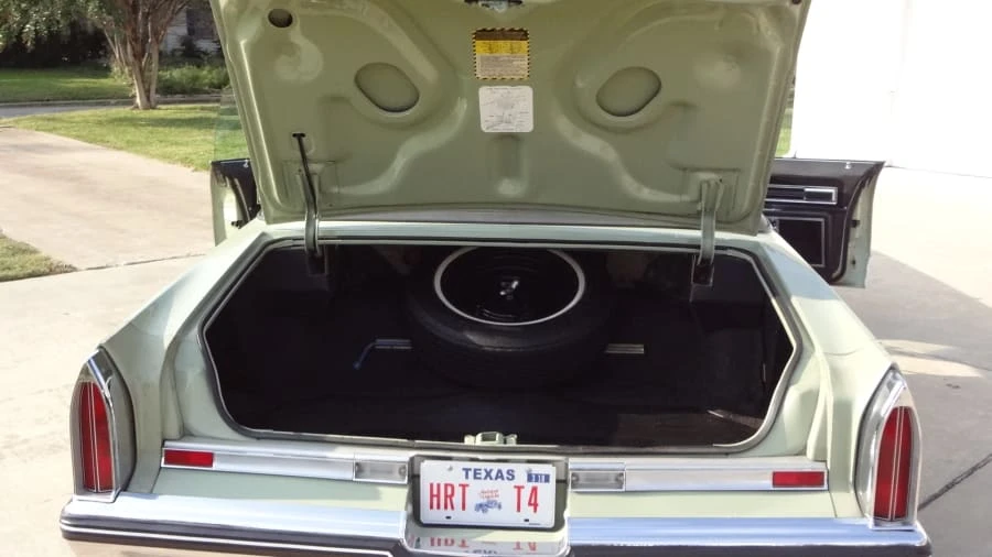 1975 Oldsmobile 98 - Image 7 of 8