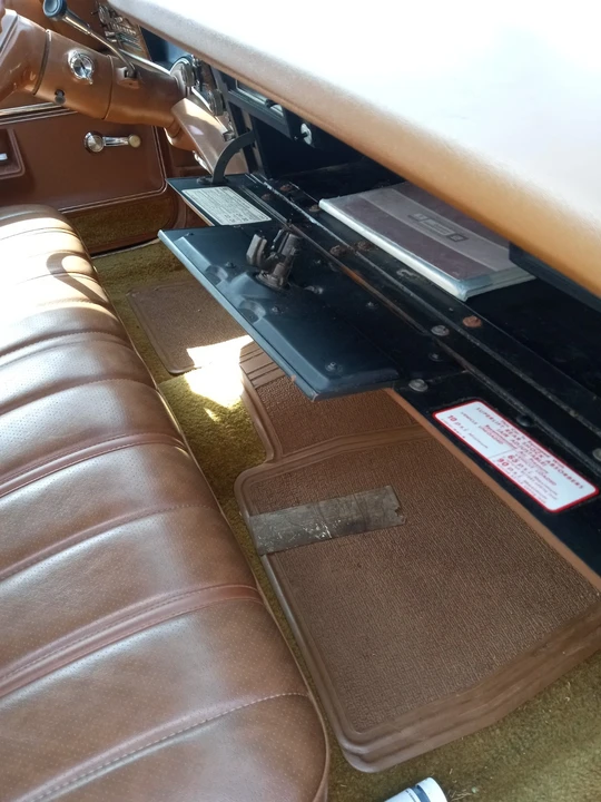1975 Oldsmobile Custom Cruiser - Image 19 of 21